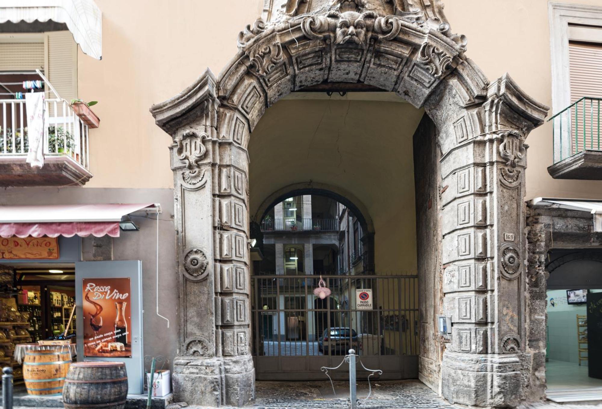 Arthouse Lady Marys Tribunali Luxury Suite Neapel Exterior foto