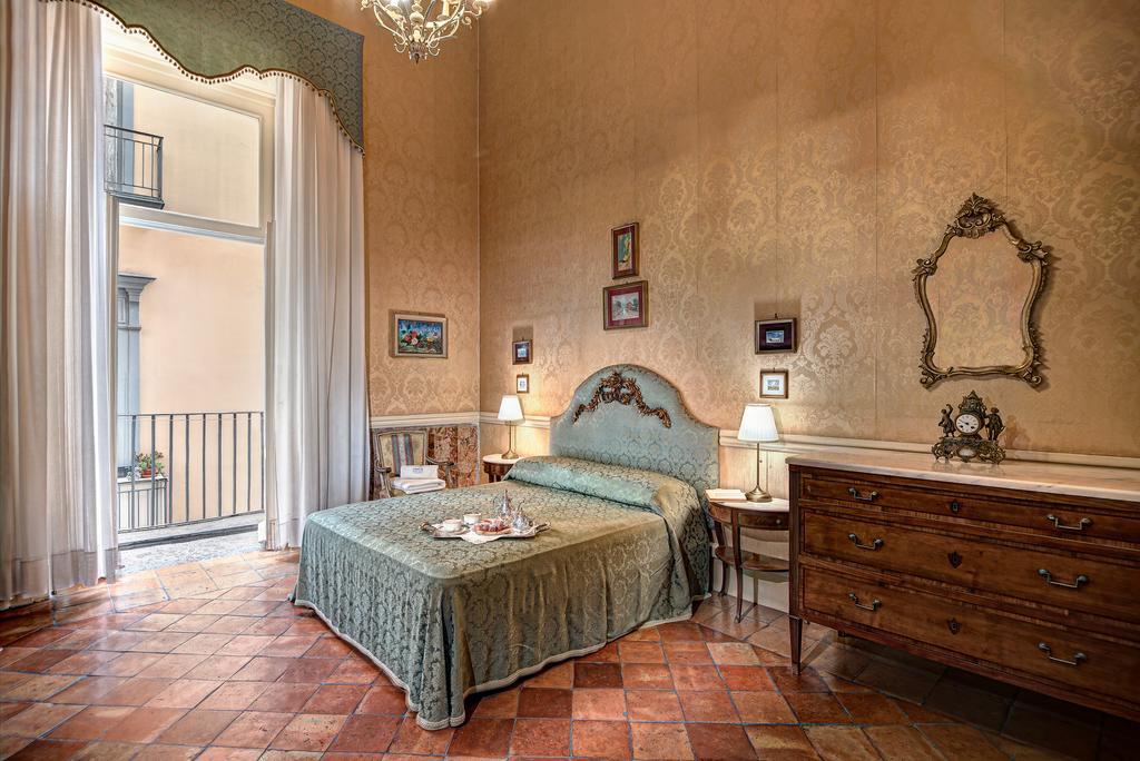 Arthouse Lady Marys Tribunali Luxury Suite Neapel Exterior foto