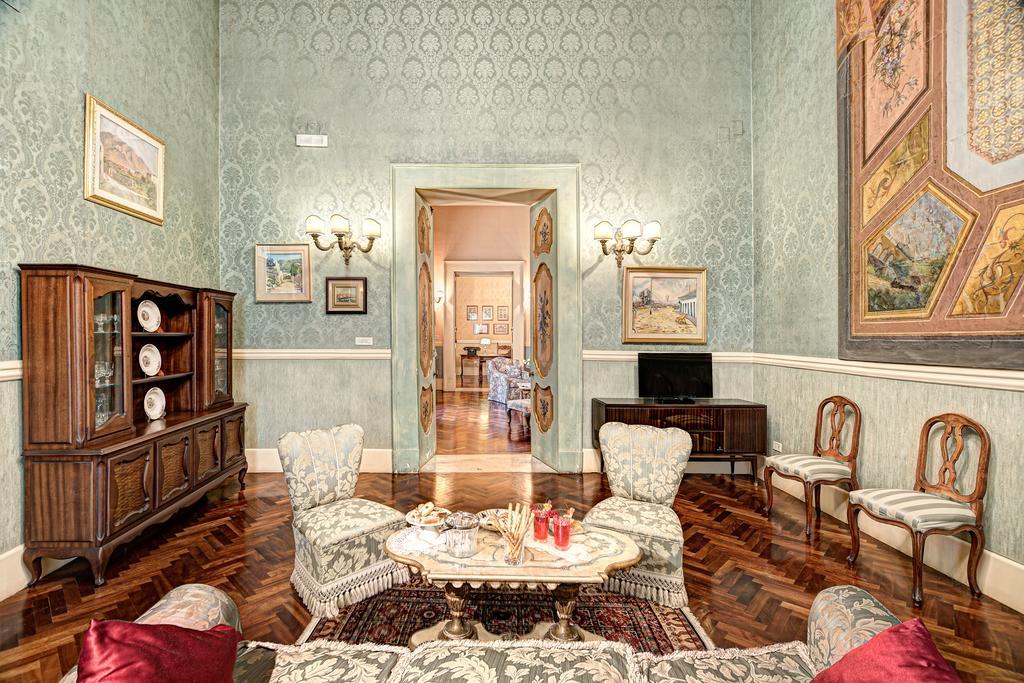 Arthouse Lady Marys Tribunali Luxury Suite Neapel Exterior foto