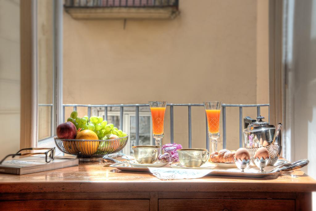 Arthouse Lady Marys Tribunali Luxury Suite Neapel Exterior foto